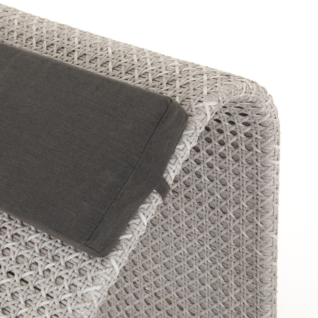 Grood Outdoor Swimming Poolside Lounger (White)