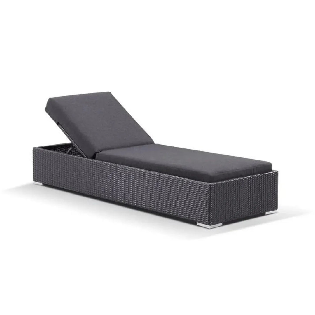 Outdoor Wicker Lounge Chairs Set of 2