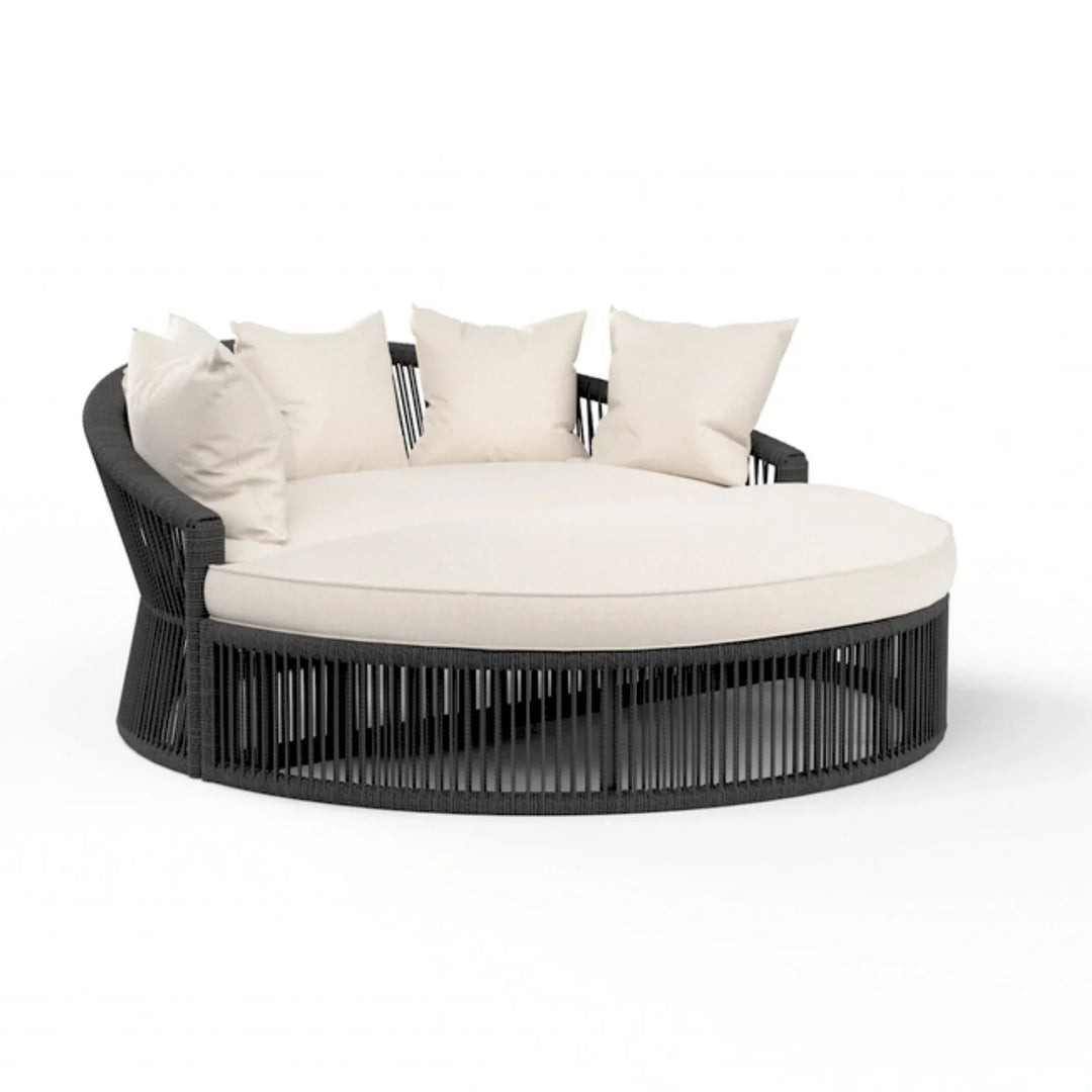 Outdoor Round Rope Daybed Sofa – Unique Design for Poolside