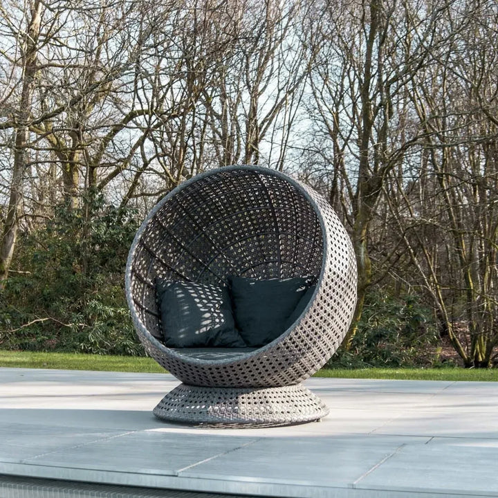 Outdoor Single Seater Basket Swing For Balcony & Garden