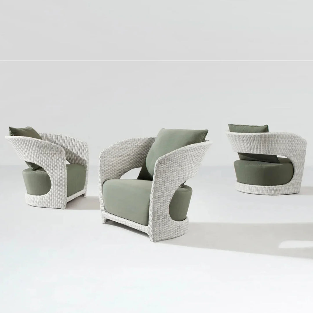 Outdoor White Rattan Wicker Sofa Chairs With Glass Top Table