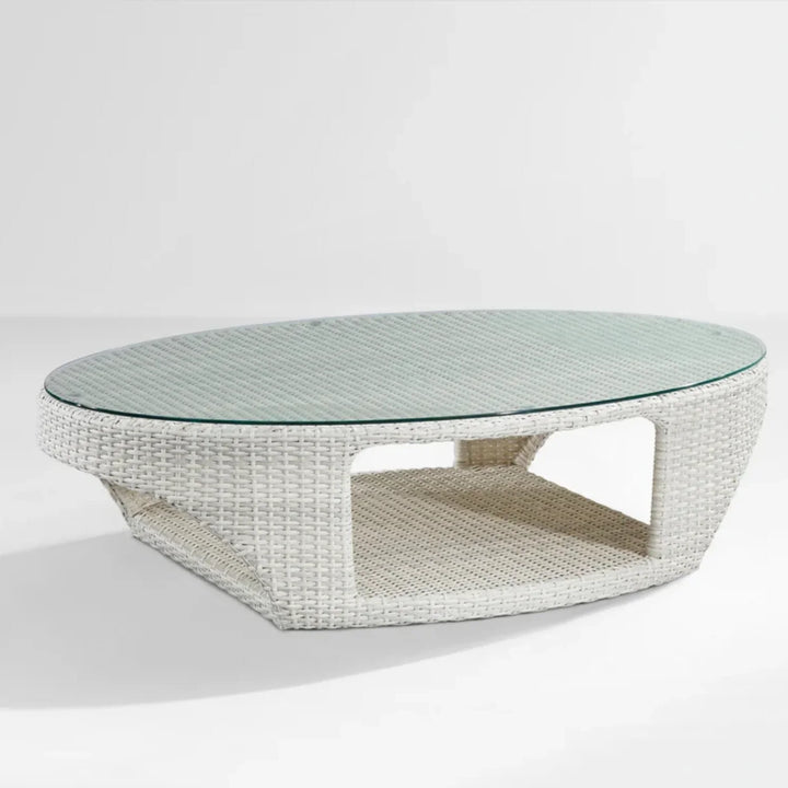 Outdoor White Rattan Wicker Sofa Chairs With Glass Top Table