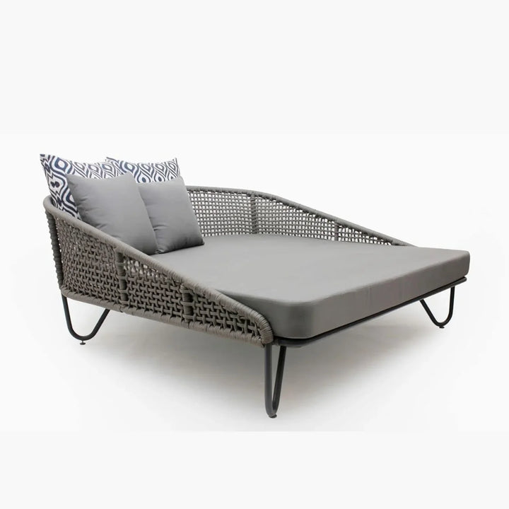 Kaelyn Outdoor Rope Patio Furniture Daybed (Grey)