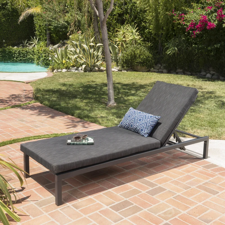 Syon Outdoor Swimming Poolside Lounger (Black)