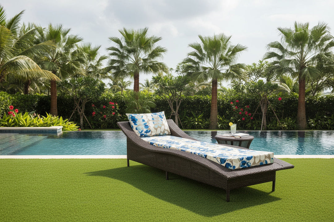 Beast Outdoor Swimming Poolside Lounger (Brown)