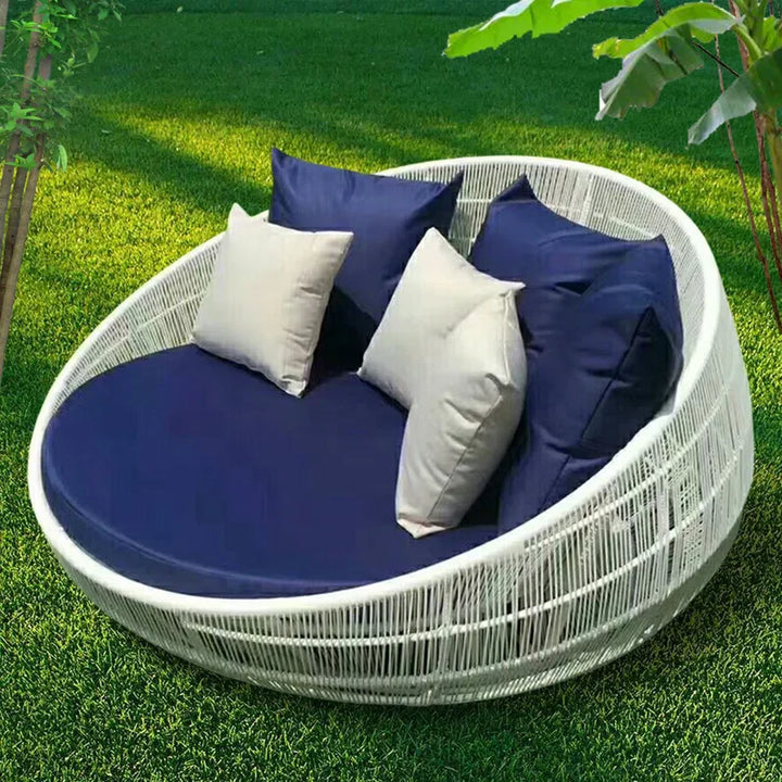 Ariza Outdoor Poolside Sunbed With Cushion Daybed (WHITE)