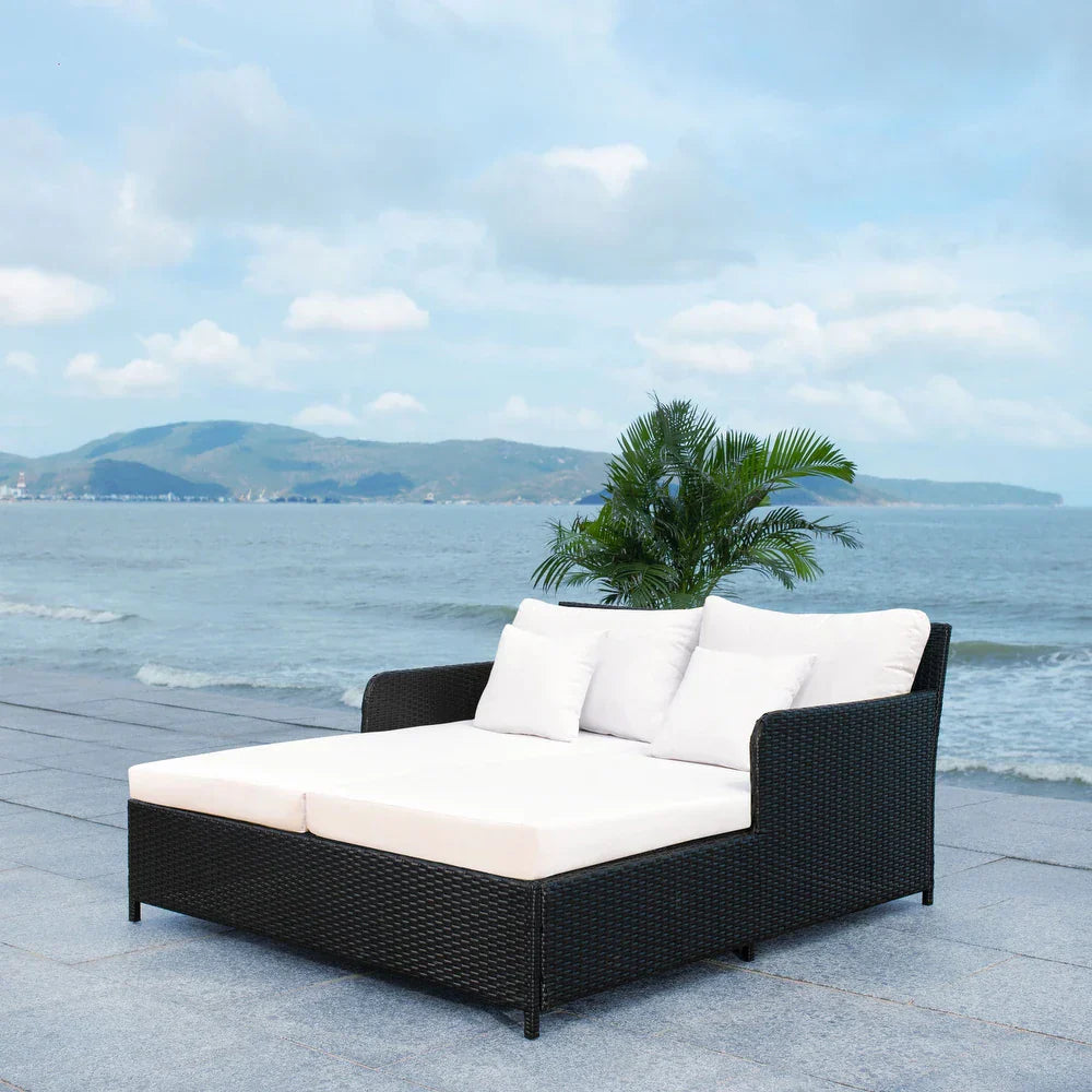Heper Outdoor Poolside Sunbed With Cushion Daybed