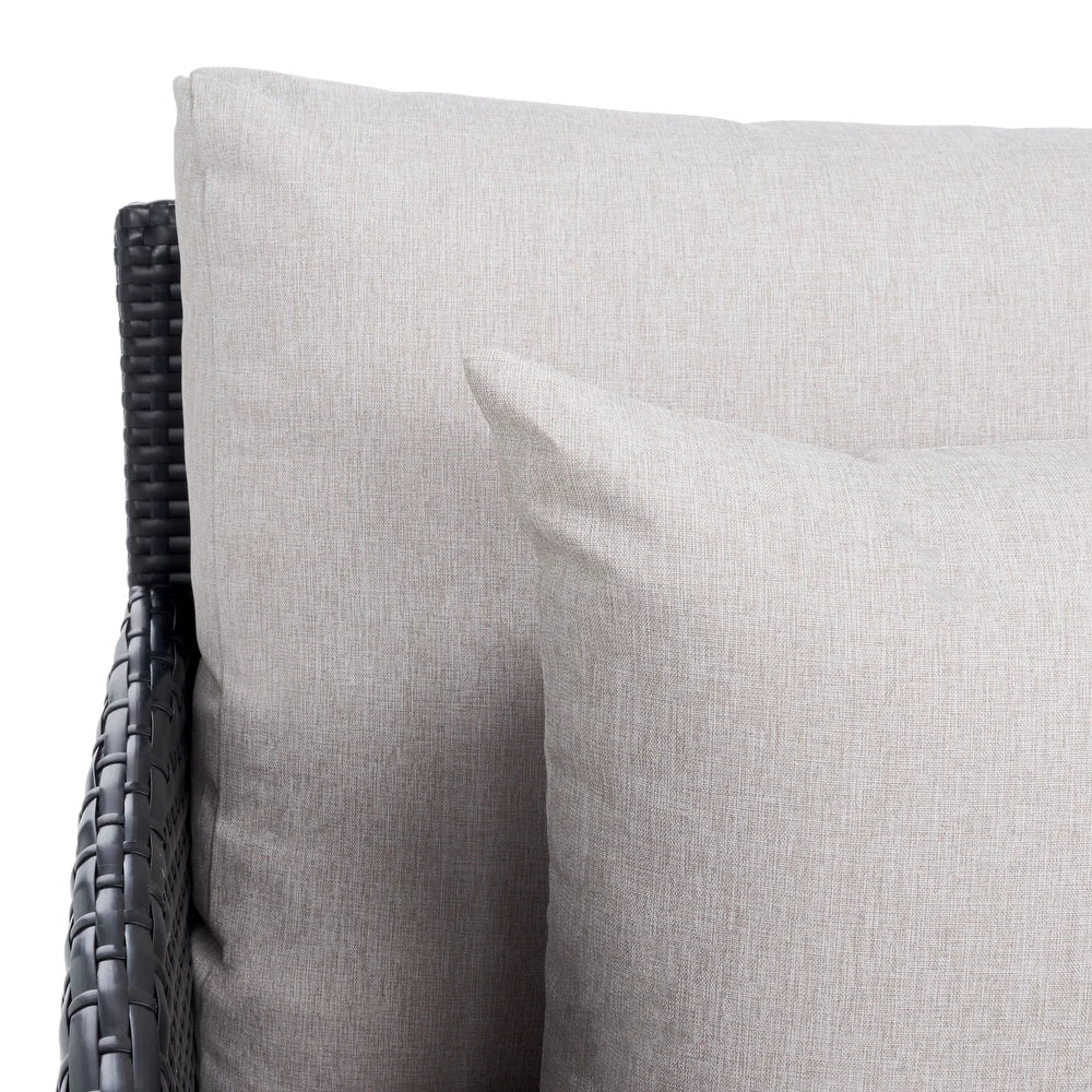 Heper Outdoor Poolside Sunbed With Cushion Daybed