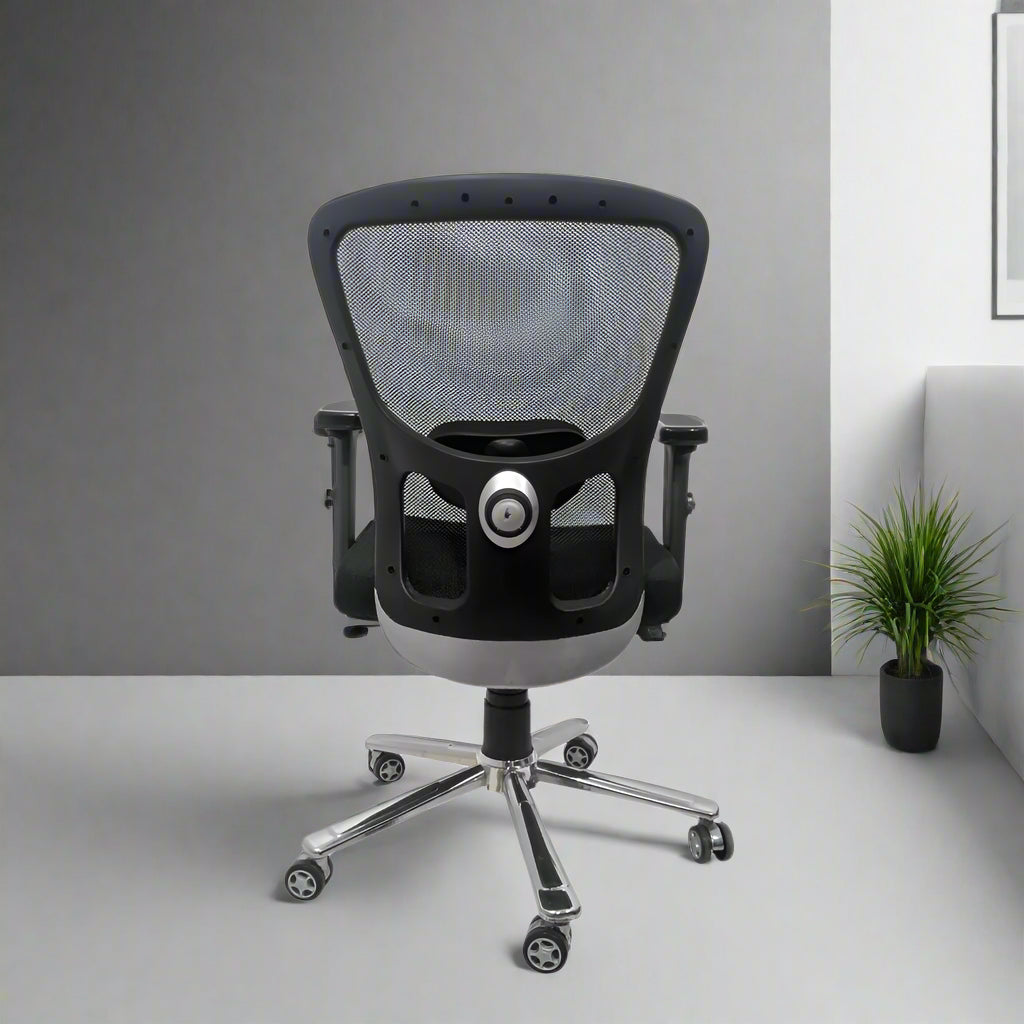 AeroFlex Black Mesh Low Back Office Chair | Scorpio Base