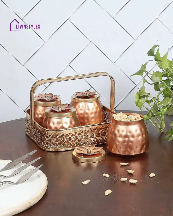 Basket With 4 Jars Urli