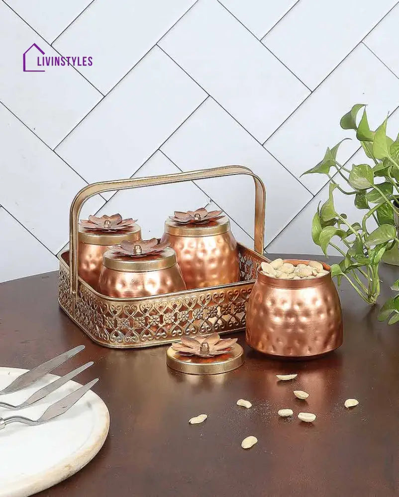 Basket With 4 Jars Urli