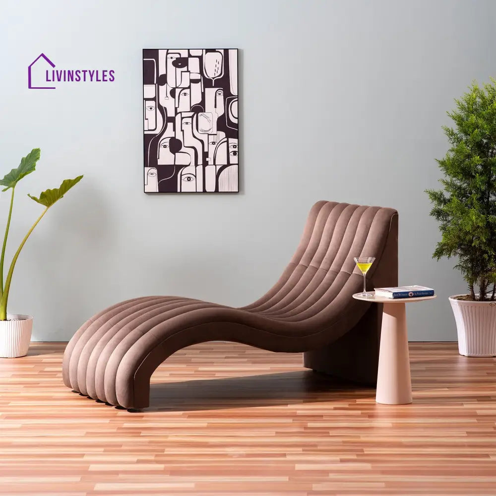Bronislav Elegant Daybed Chaise Lounge Furniture
