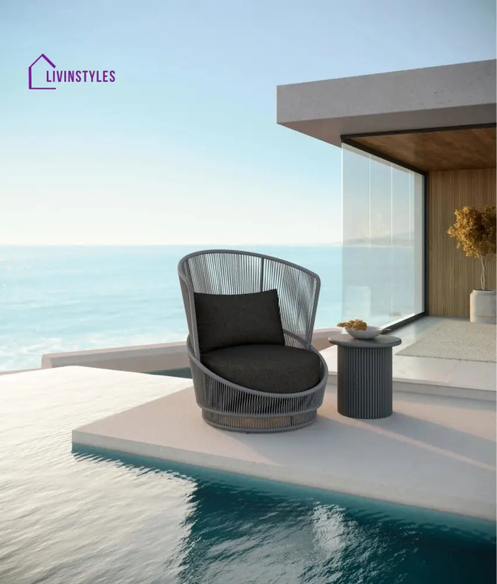 Caitlin Outdoor Club Chair