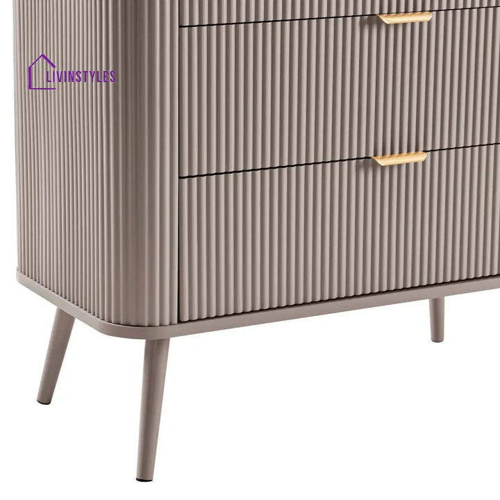 Cornelio 3 Drawer Small Chest Chest of Drawers
