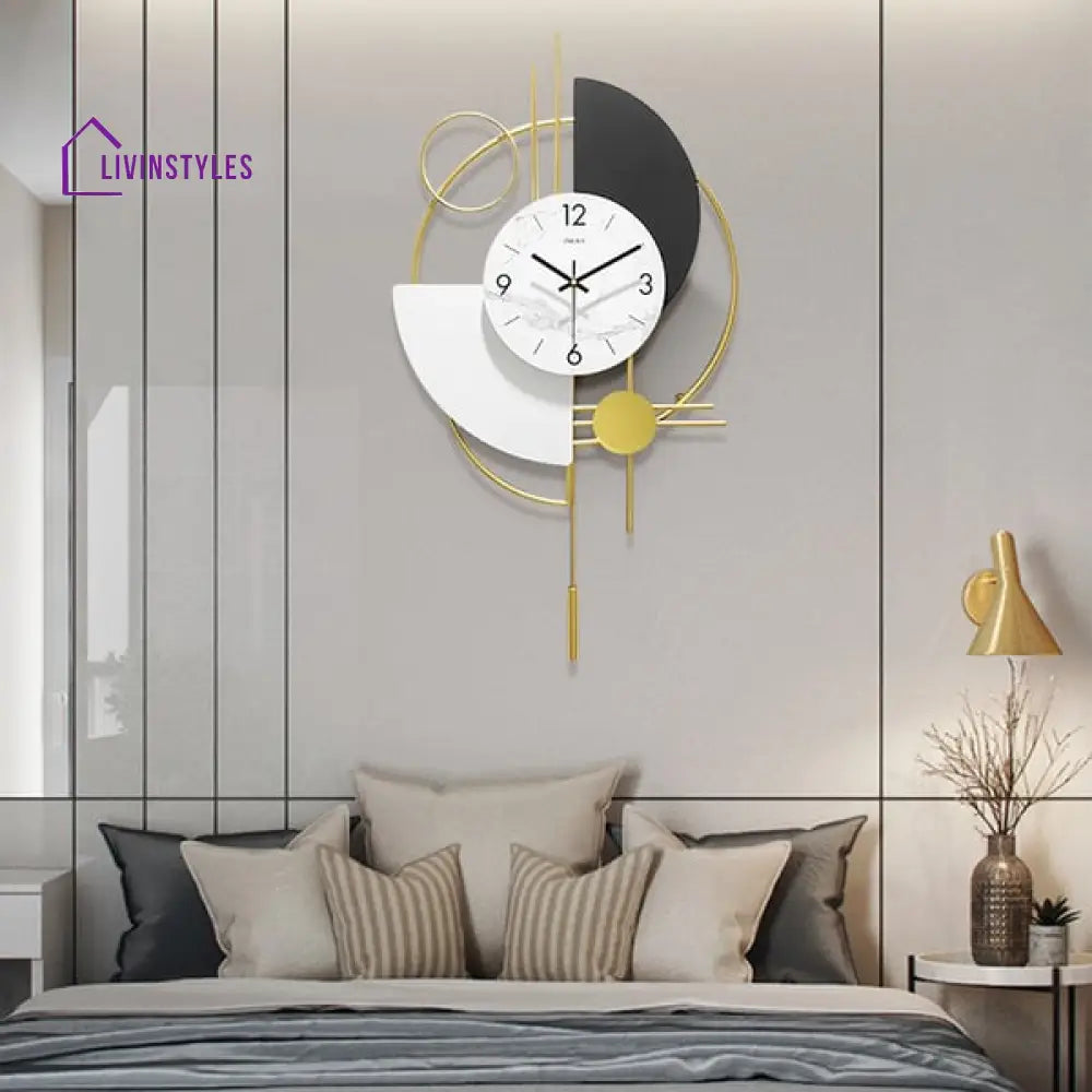 Ekaveer Metal Wall Clock