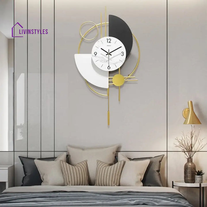 Ekaveer Metal Wall Clock