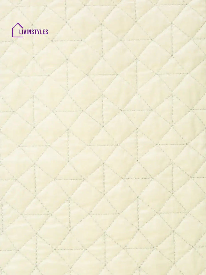 Eyda Cream Color Quilted Table Runner