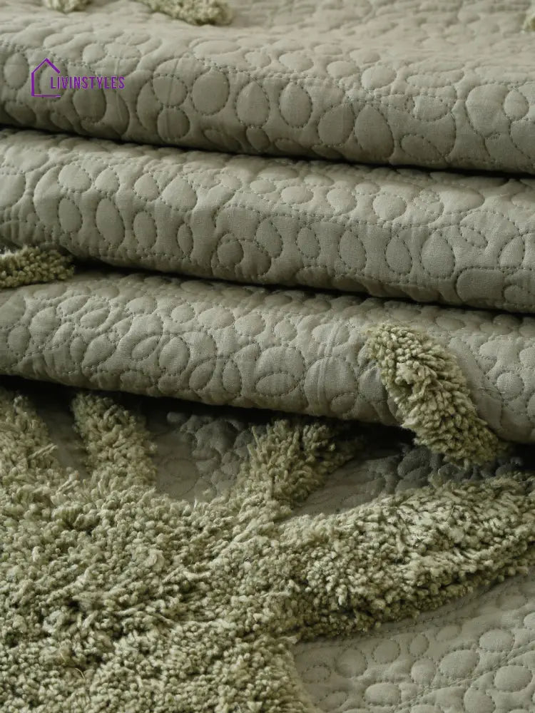 Eyda Olive Green Colored Cotton Tufted Table Runner