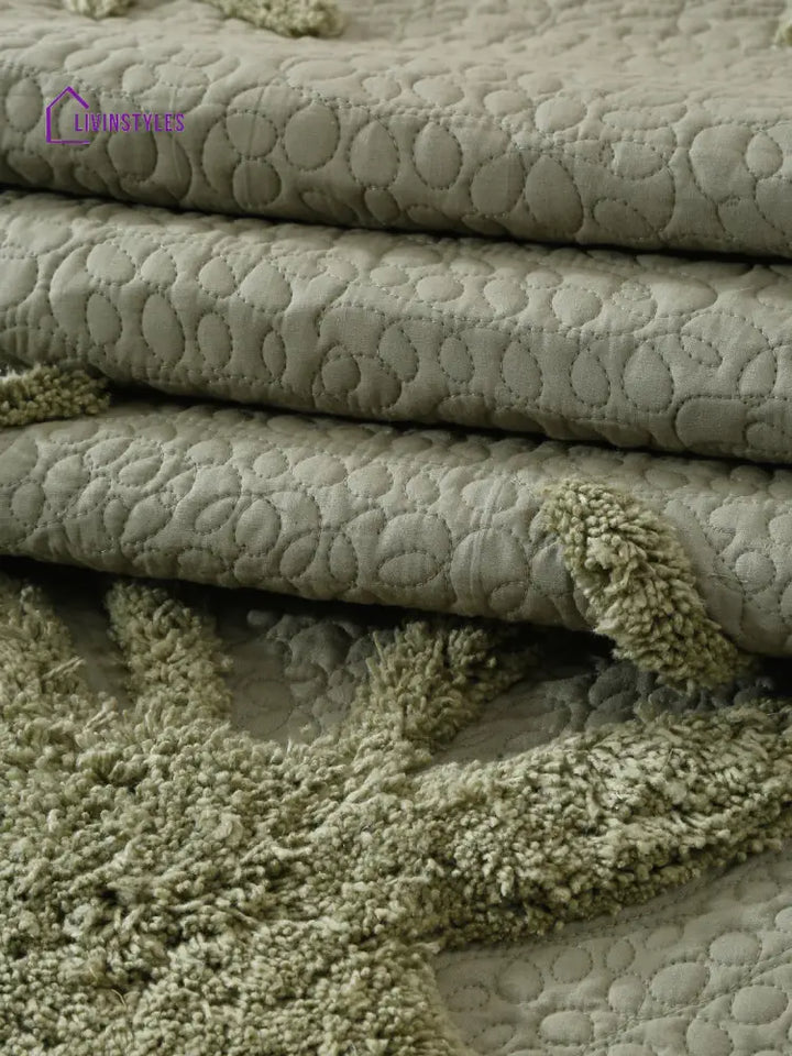Eyda Olive Green Colored Cotton Tufted Table Runner