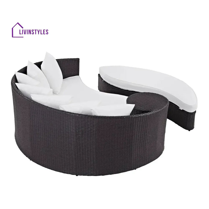 Freja Outdoor Rattan Wicker Daybed (Dark Brown & White) - Daybed