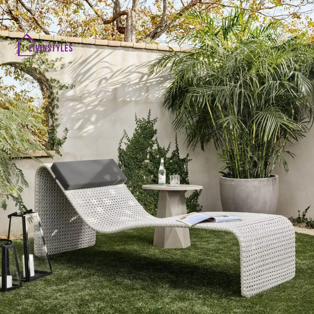 Grood Outdoor Swimming Poolside Lounger (White) - Loungers