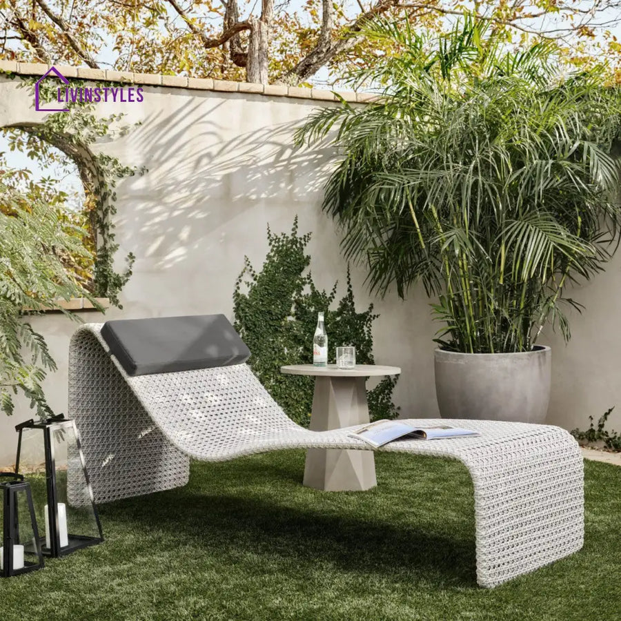 Grood Outdoor Swimming Poolside Lounger (White) - Loungers