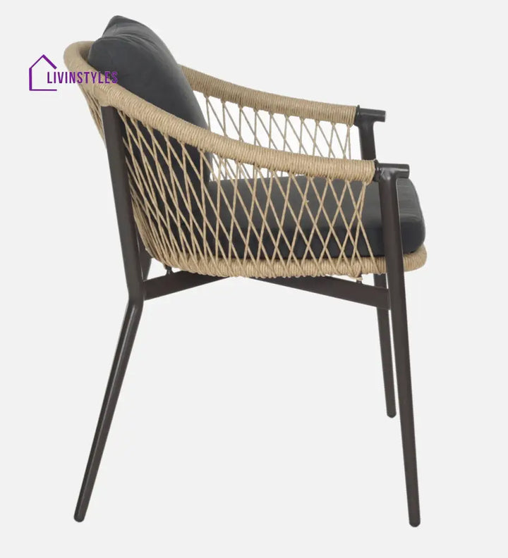 Hall Outdoor Patio Seating Set 4 Chairs and 1 Table Set (Black + Honey) Braided & Rope - Dining sets