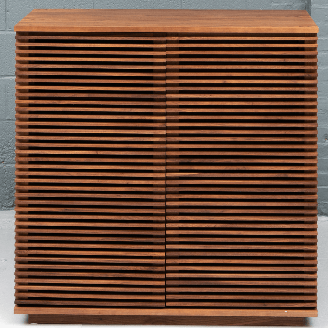 Borys Handmade Contemporary Sheesham Wood Line Bar Cabinet Stone / Sheesham Wood Bar Furniture