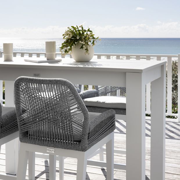 Oscuro Outdoor Patio Bar Sets 4 Chairs and 1 Table  Braided & Rope