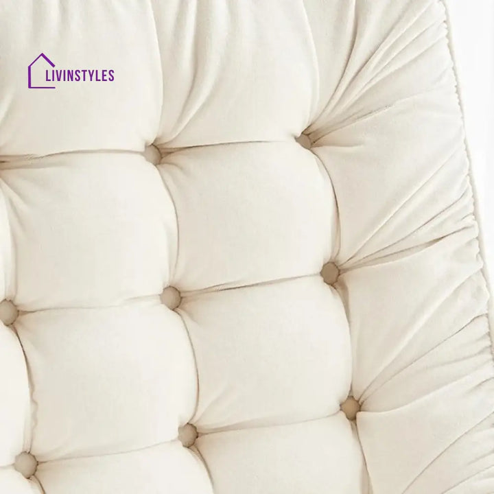 Kriva Living Room Chair