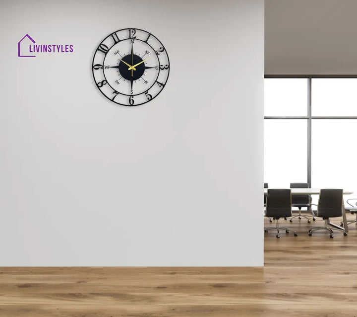 latest Design Metal Wall Clock