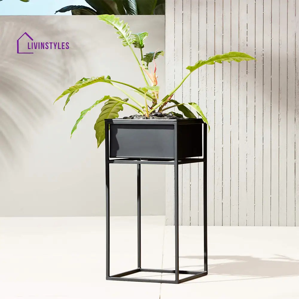 Leon Outdoor Metal Planters For Garden Balcony (Black) - Planter