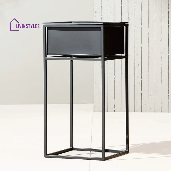 Leon Outdoor Metal Planters For Garden Balcony (Black) - Planter
