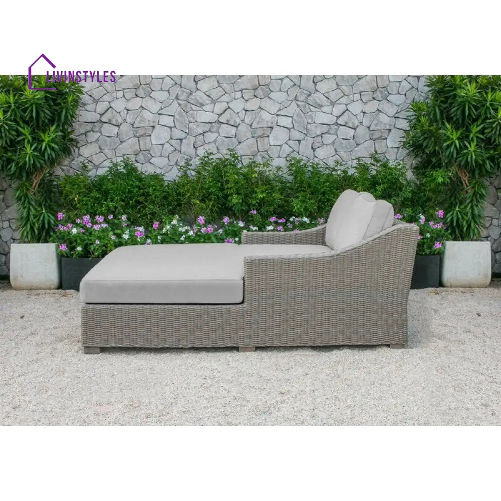 Leonardo Outdoor Poolside Sunbed With Cushion Daybed (Brown) - Sunbed