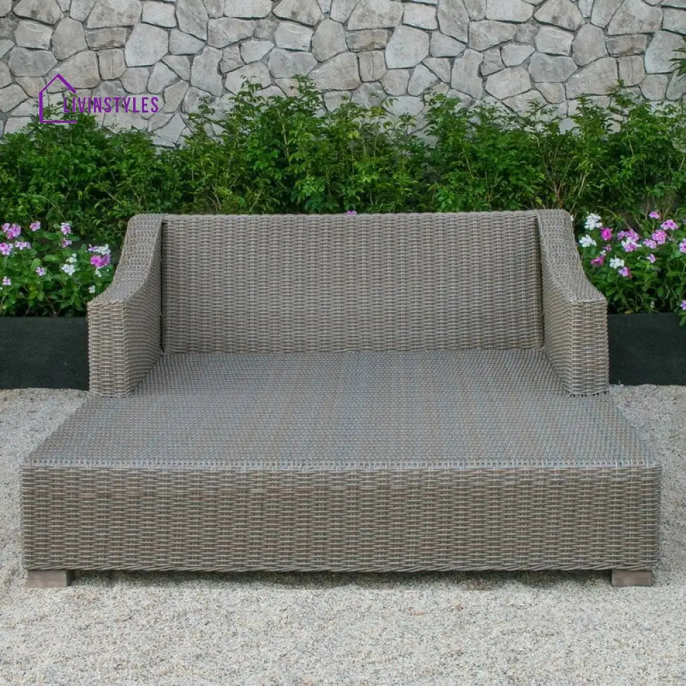 Leonardo Outdoor Poolside Sunbed With Cushion Daybed (Brown) - Sunbed