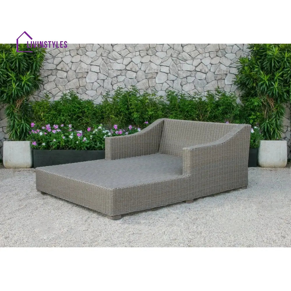 Leonardo Outdoor Poolside Sunbed With Cushion Daybed (Brown) - Sunbed