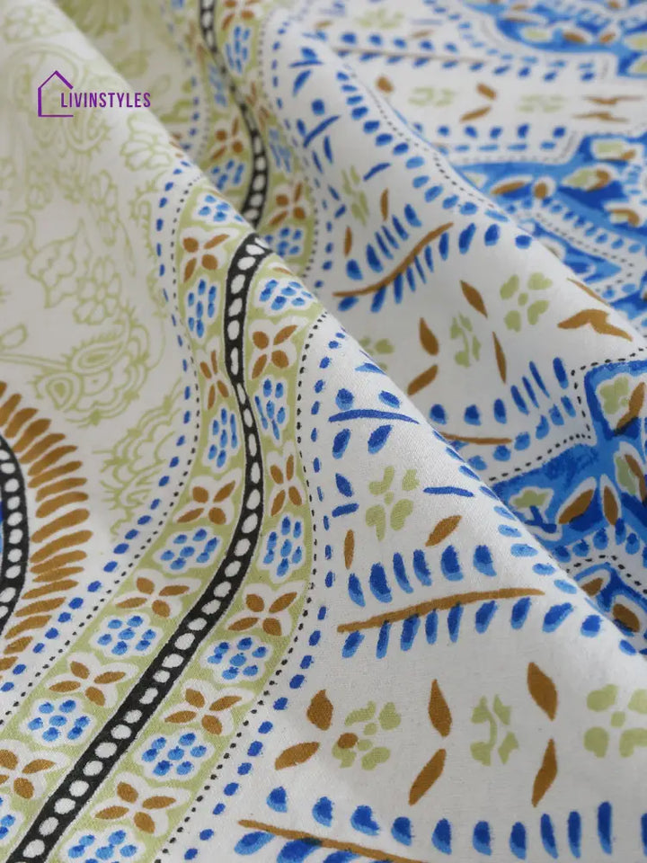Light Green Paisley Print 200 Tc Cotton King Bed Sheet With 2 Pillow Covers