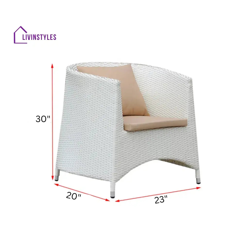 Llamas Outdoor Patio Seating Set 4 Chairs and 1 Table Set (White) - Coffee Table Sets