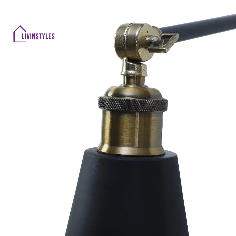 Morden Black Metal Wall Light By Ss Lightings Lamp