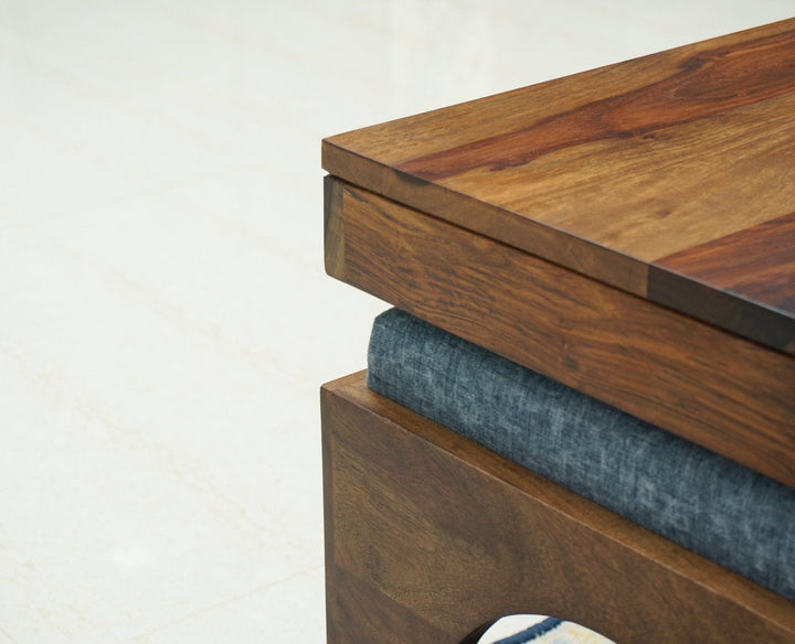 Anna Coffee Table With 4 Stools