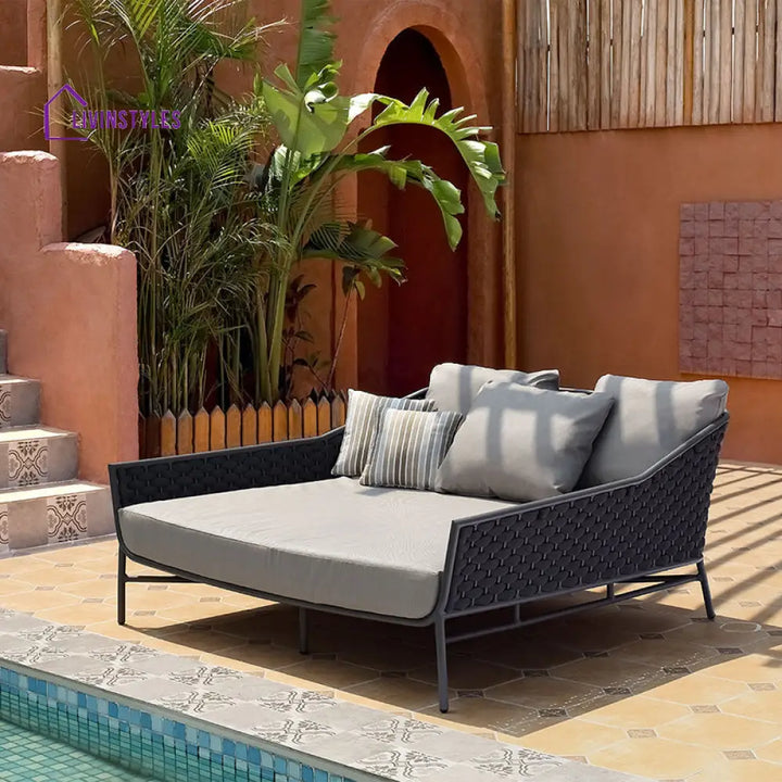 Nero Outdoor Poolside Sunbed With Cushion Daybed (Black) Braided & Rope - Sunbed