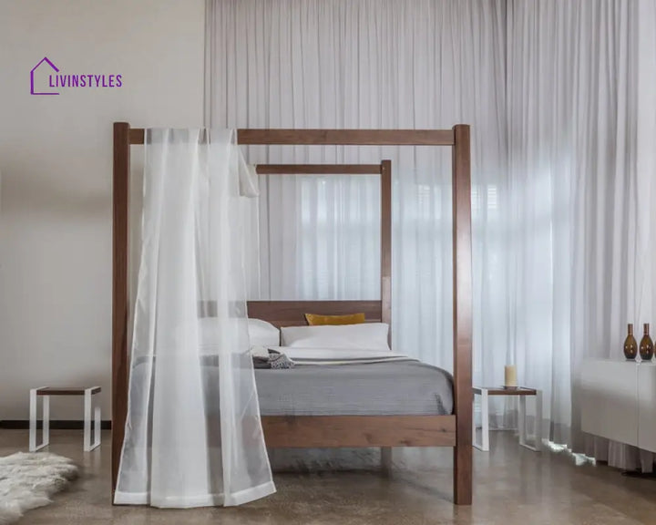Nieves Solid Sheesham Wood Poster Bed Bed