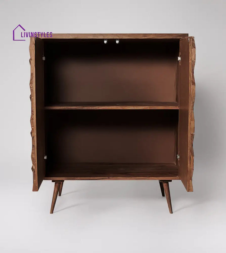 Nismaaya Aart Terning Cabinet