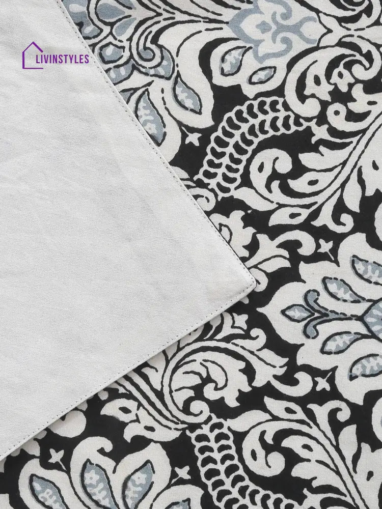 Rajasthan Décor Black And White Coloured Ethnic Motifs Cotton Table Cover