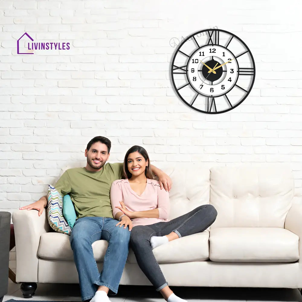 Roman Stylish Metal Wall Clock