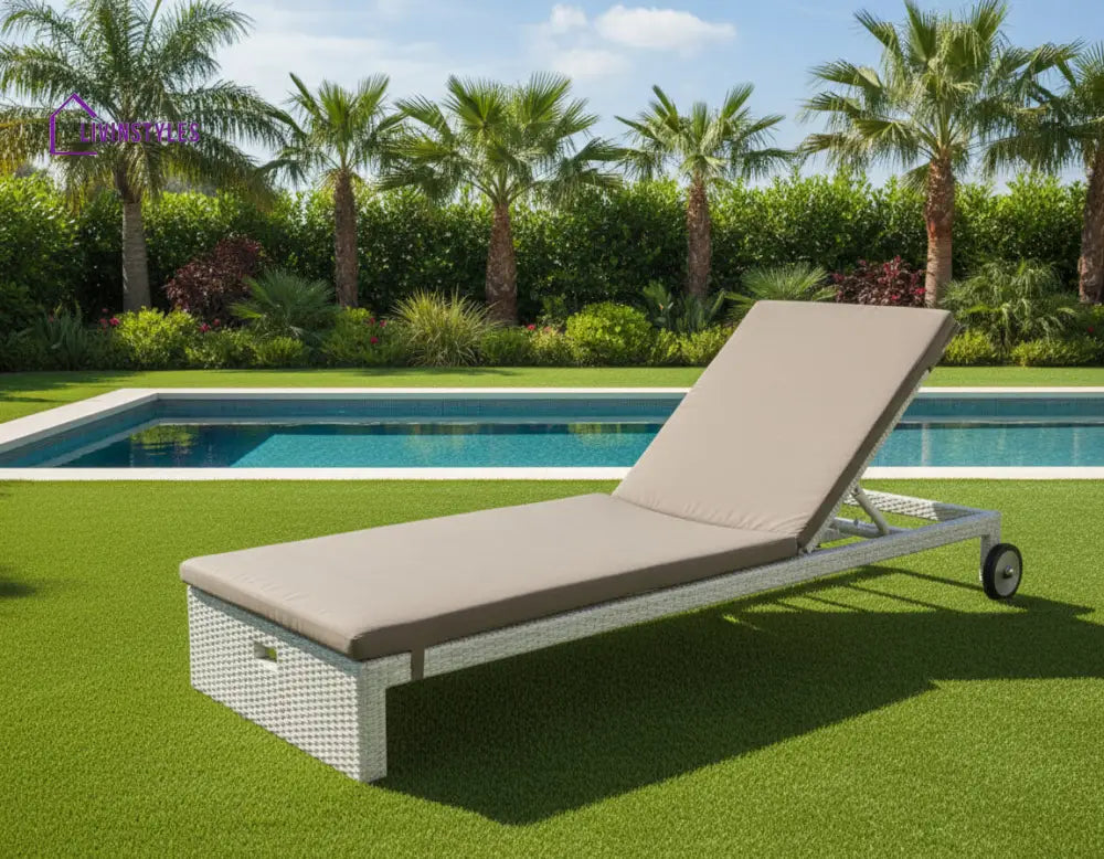 Spire Outdoor Swimming Poolside Lounger (White) - Loungers