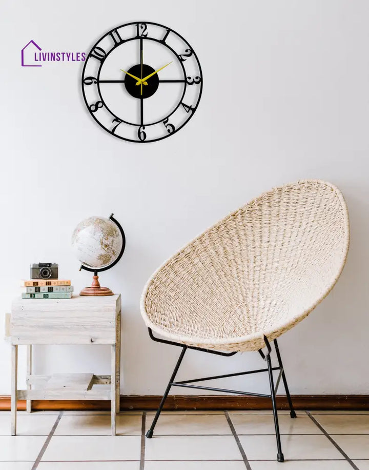 Stylish Design Metal Wall Clock