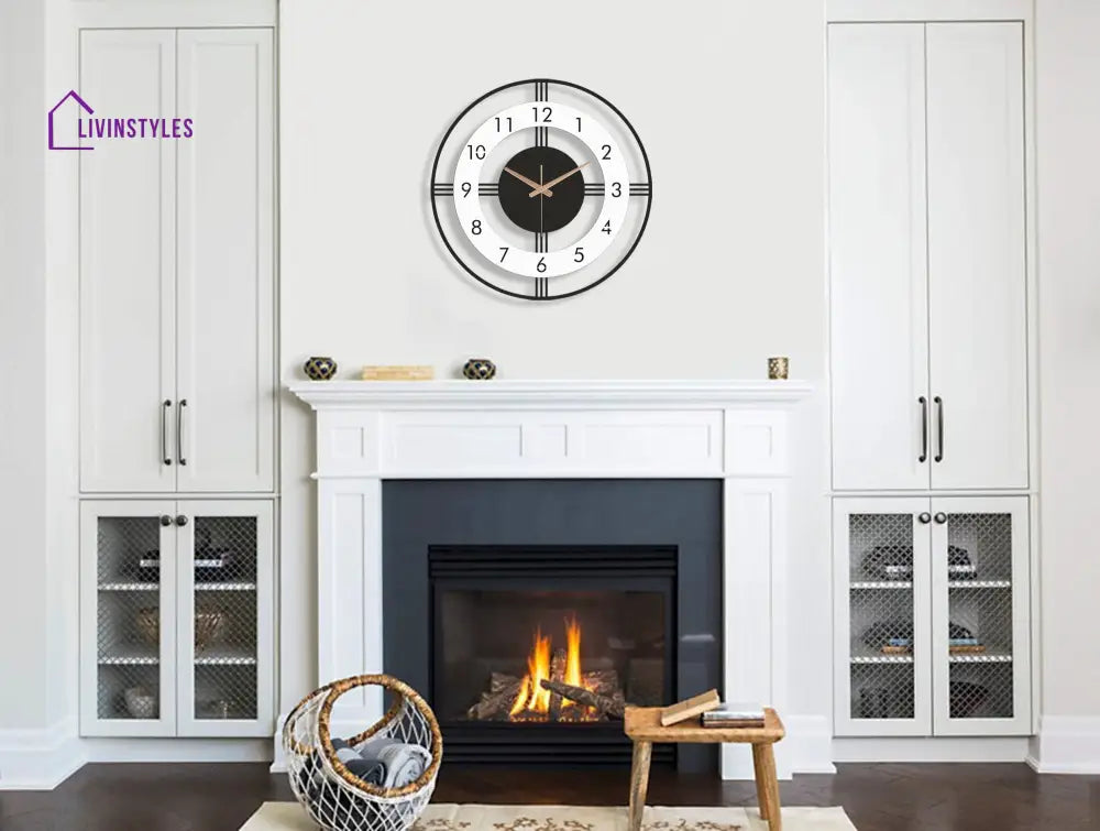 Stylish Metal Wall Clock