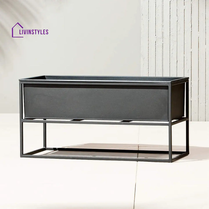 Tasse Outdoor Metal Planter For Garden Balcony (Black) - Planter