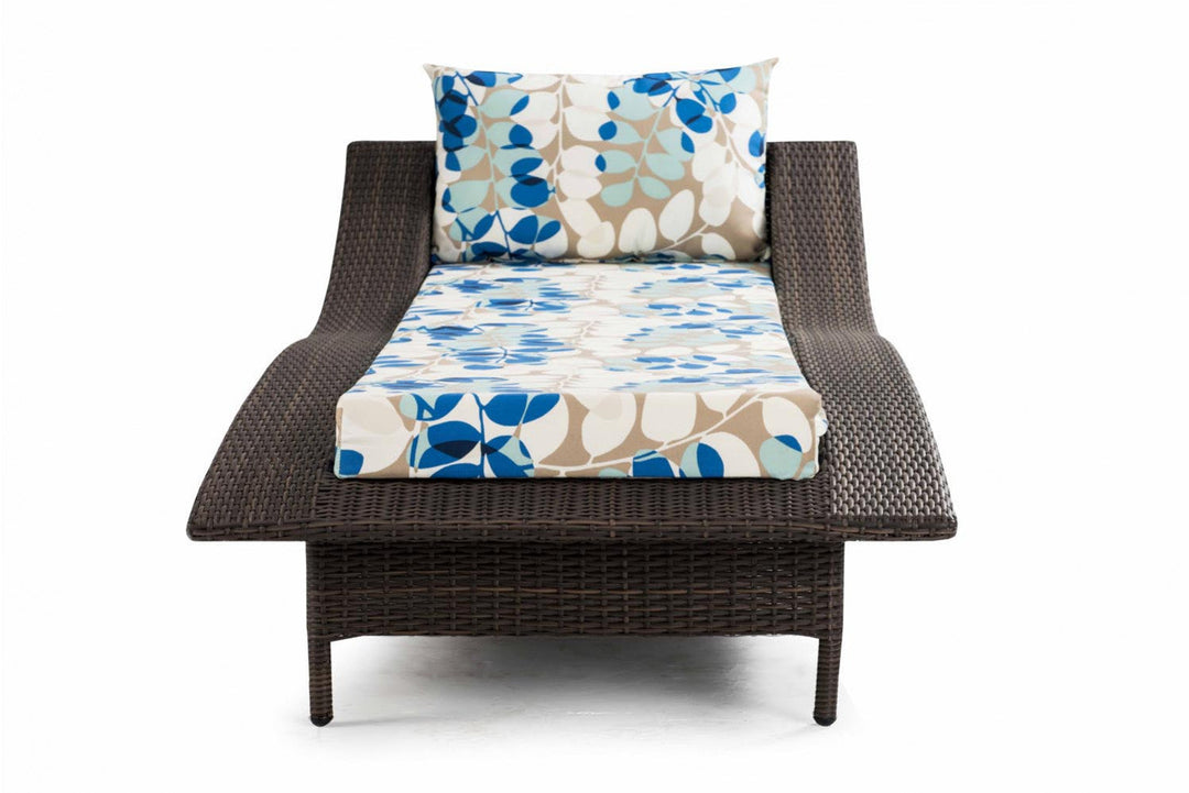 Beast Outdoor Swimming Poolside Lounger (Brown)